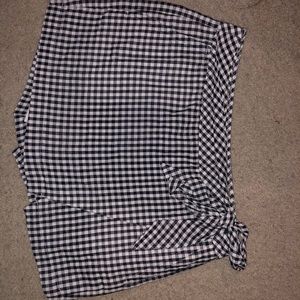 Vineyard Vines Women’s Skort - size 4